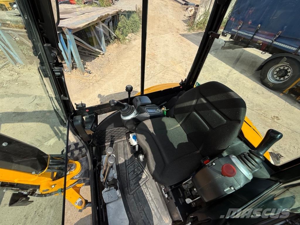 JCB 8026 CTS Minikoparki