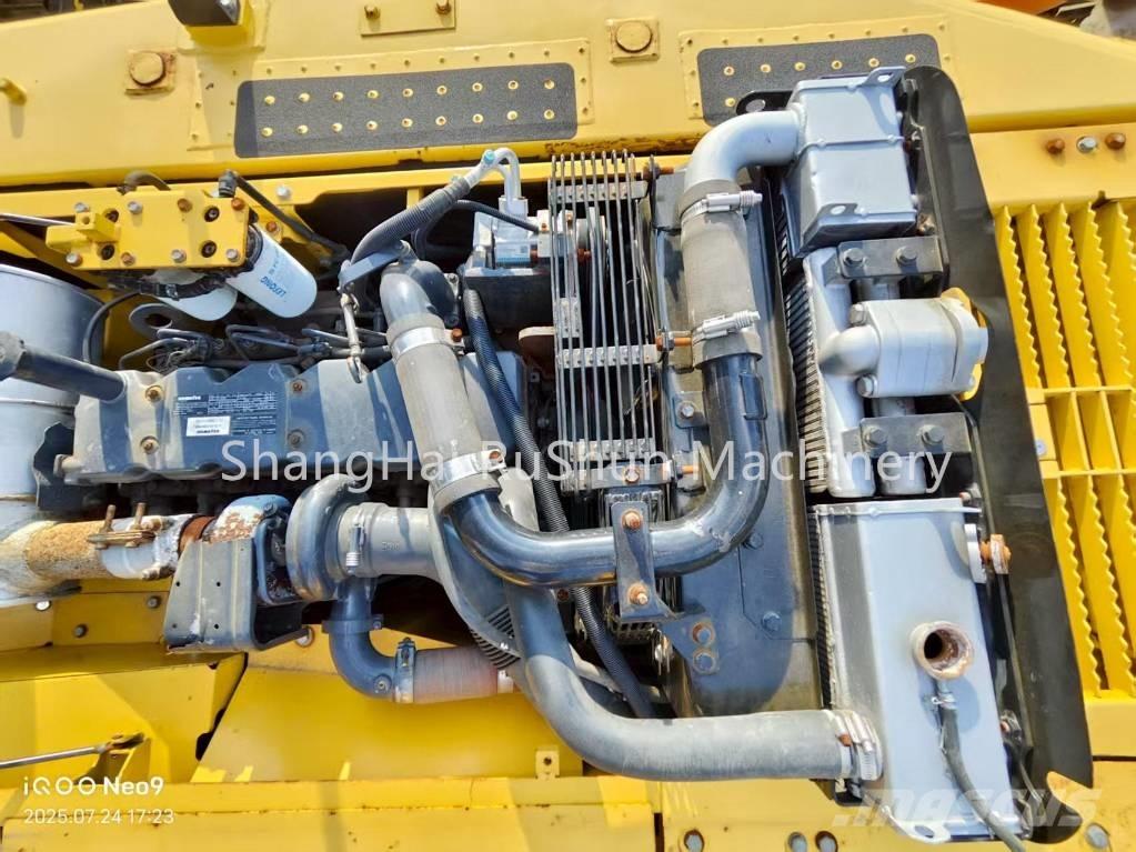 Komatsu 200-8 Koparki gąsienicowe