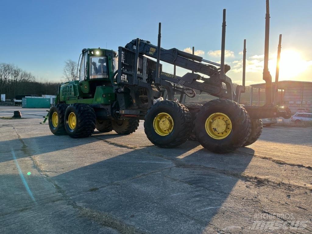 John Deere 1910G Forwardery