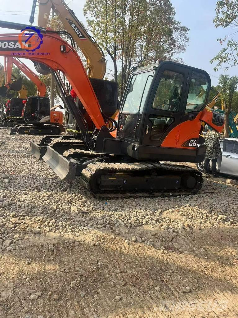 Doosan DX 60 Minikoparki