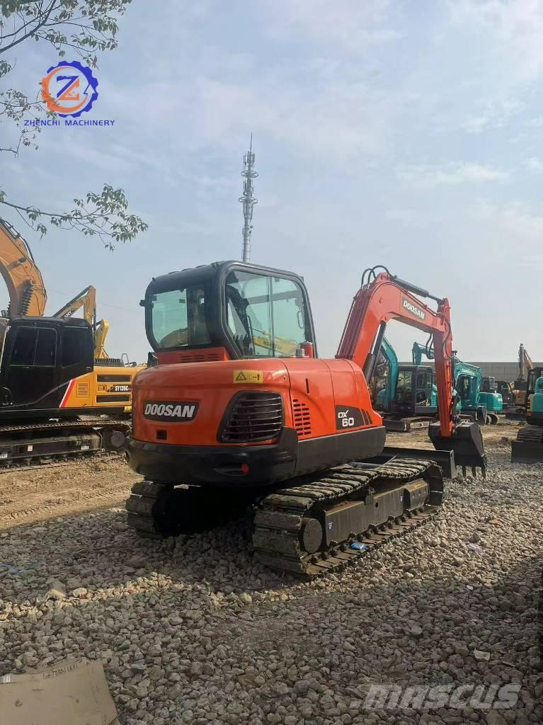 Doosan DX 60 Minikoparki