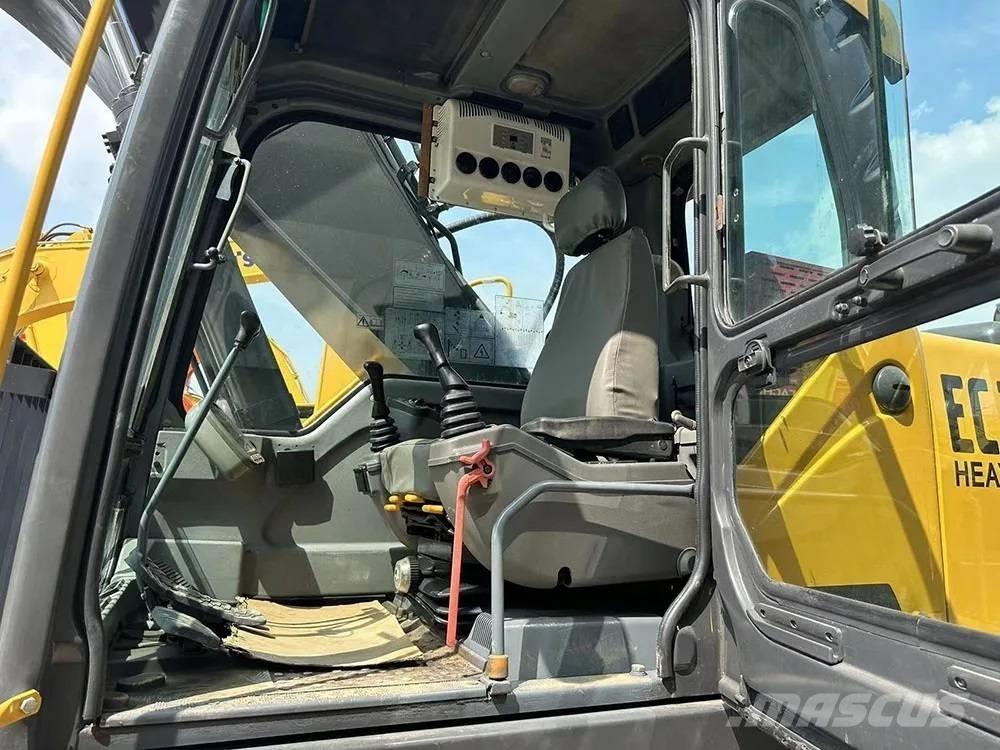 Volvo EC240D Koparki gąsienicowe
