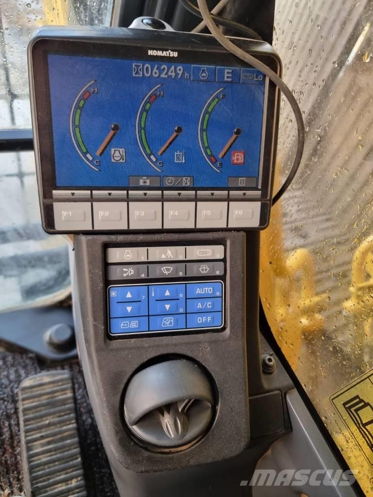 Komatsu PC 210-8 Koparki gąsienicowe