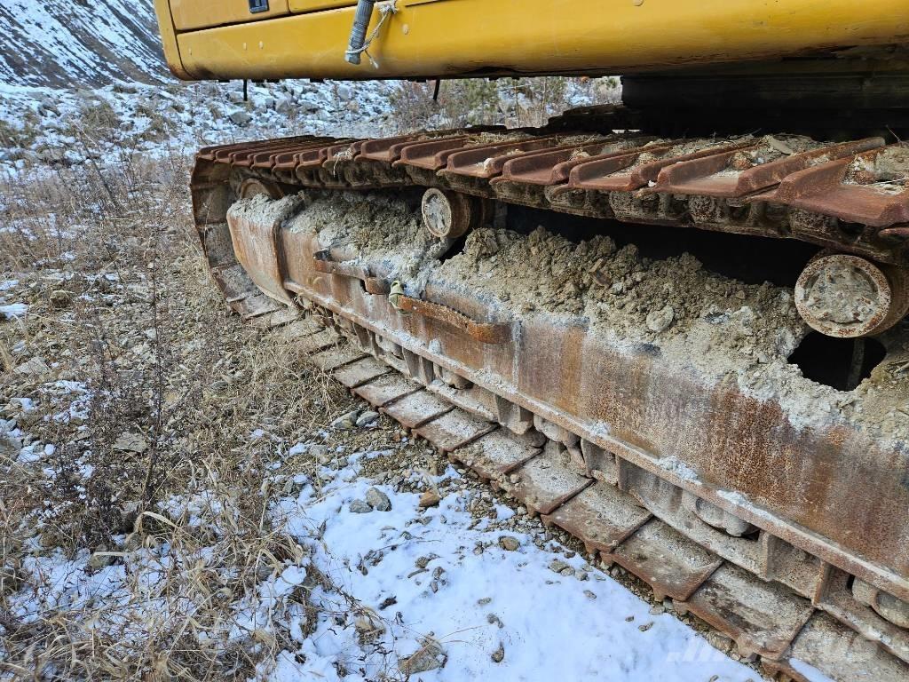 CAT 330 Koparki gąsienicowe