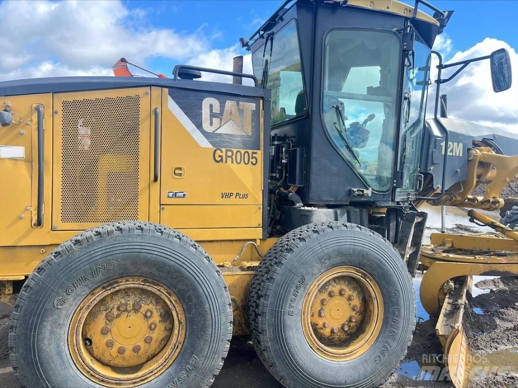 CAT 12 M Równiarki