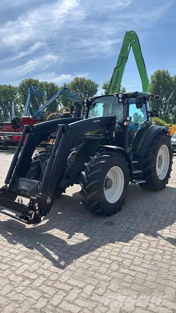Valtra G135 Ciągniki rolnicze