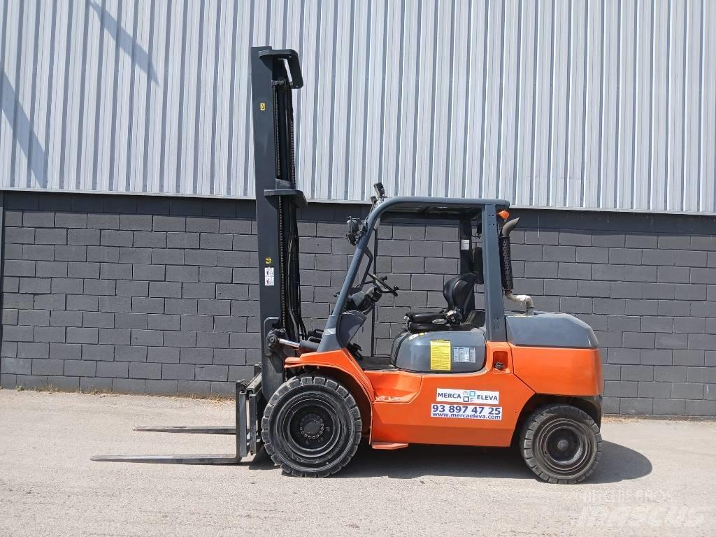 Toyota 42-7 FD 40 Wózki Diesla