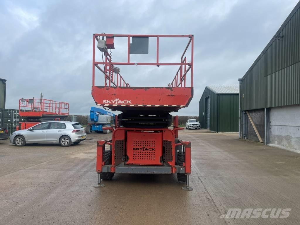 SkyJack SJ 9250 RT Podnośniki nożycowe