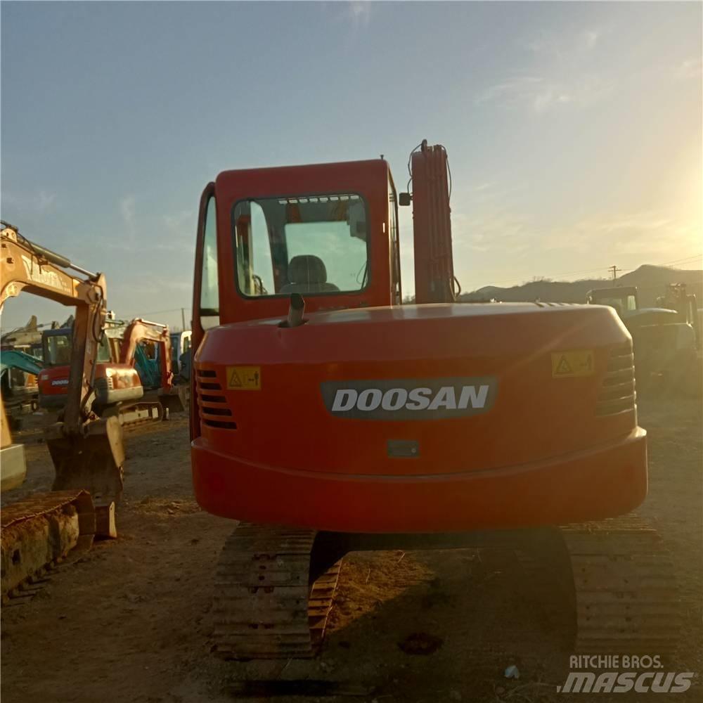 Doosan DH70 Koparki gąsienicowe