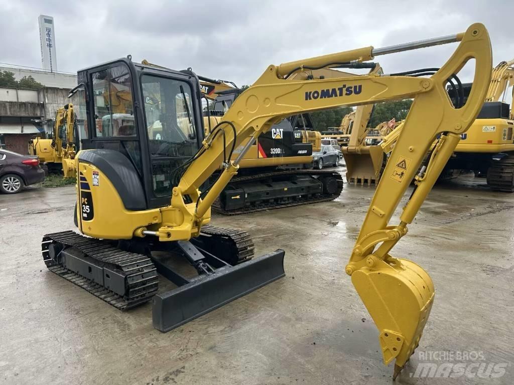 Komatsu PC 35 MR Minikoparki