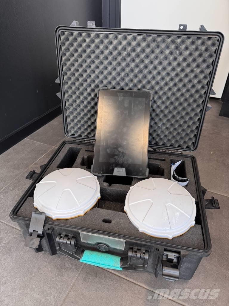 CAT 323 Koparki gąsienicowe