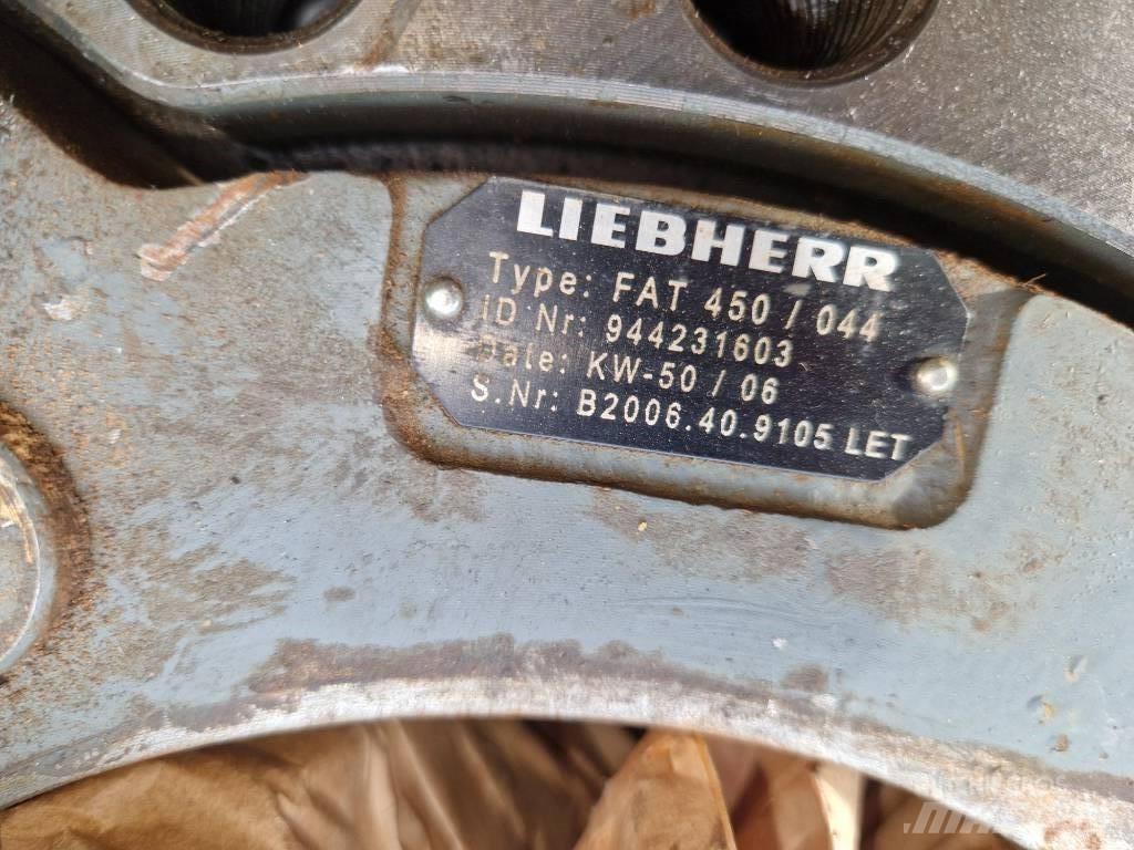Liebherr R 954 LI Mosty, wały i osie