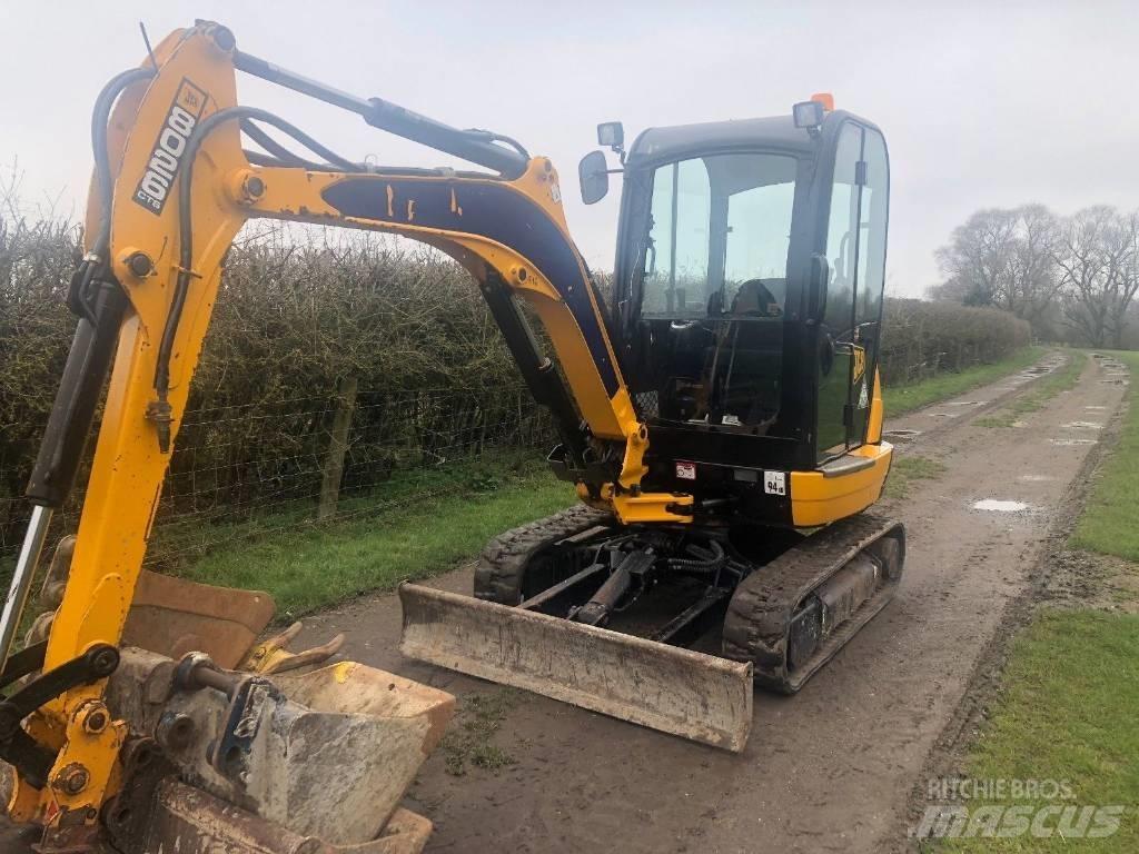 JCB 8026 CTS Minikoparki