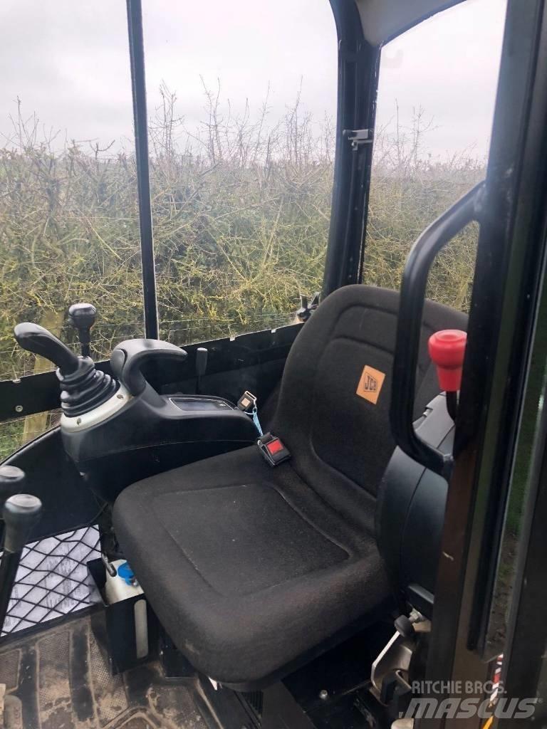 JCB 8026 CTS Minikoparki