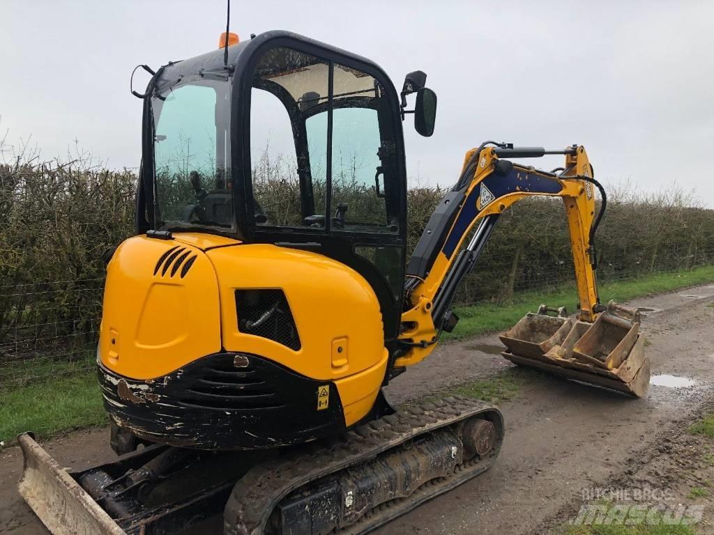 JCB 8026 CTS Minikoparki