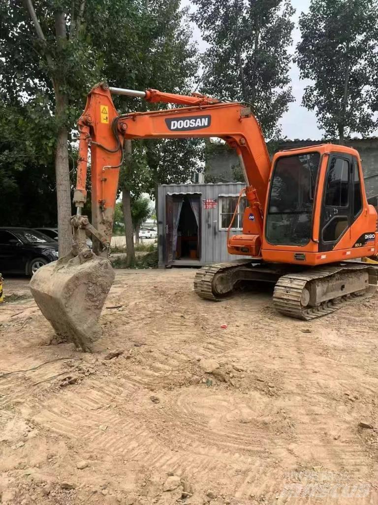 Doosan DH 80 Koparki gąsienicowe