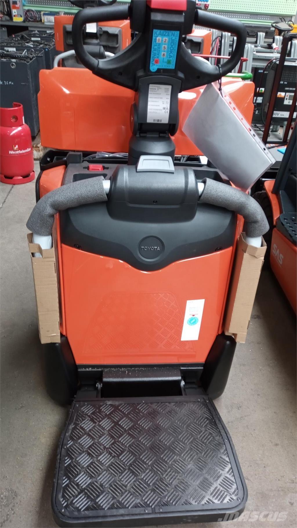 Toyota LPE200B Wózki widłowe unoszące z dyszlem