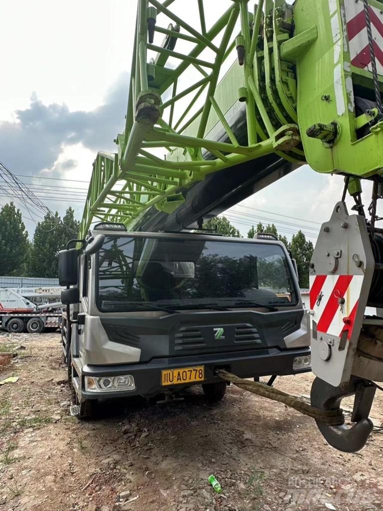 Zoomlion ZTC700 Żurawie szosowo-terenowe