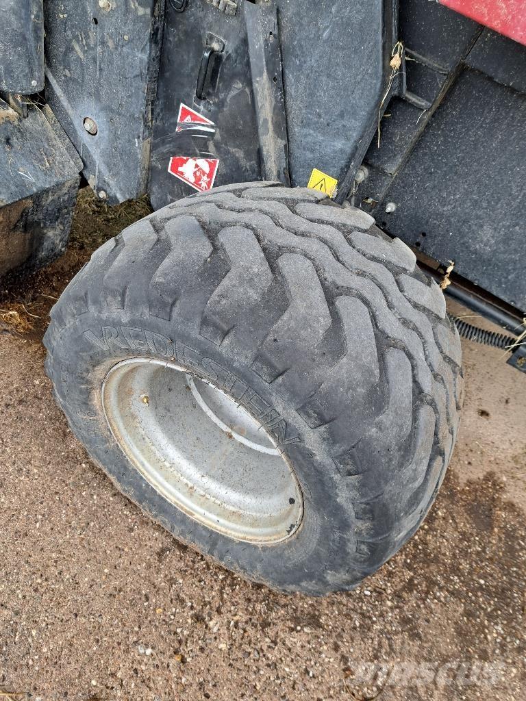 Case IH RB464 Prasy zwijające