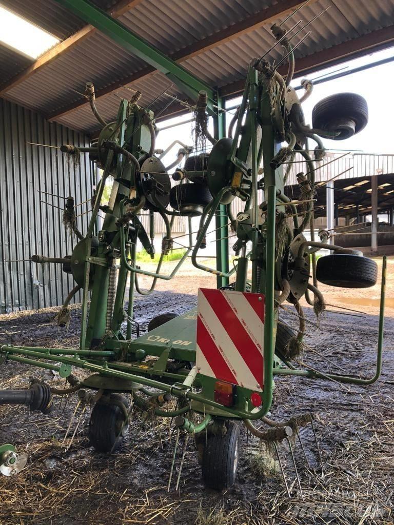 Krone 8.82/8 Tedder Zgrabiarki i przetrząsacze