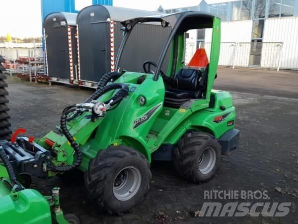 Avant 645 i Ładowarki burtowe