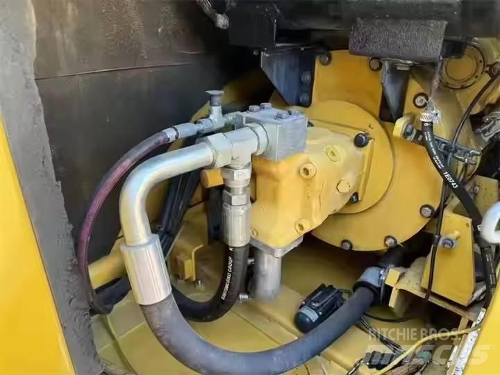 CAT 307 Koparki gąsienicowe