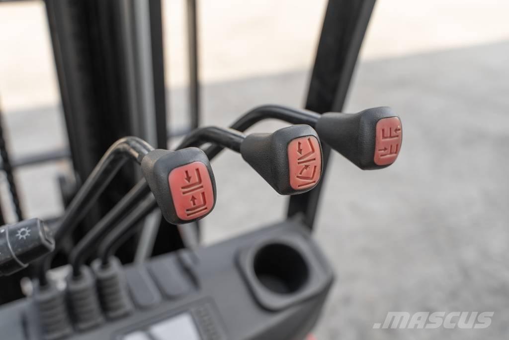 Manitou MI 25 D Wózki Diesla