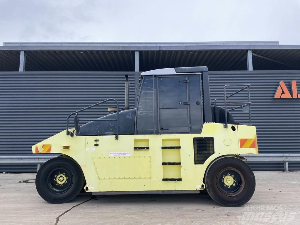 Ammann AP 240 Walce ogumione