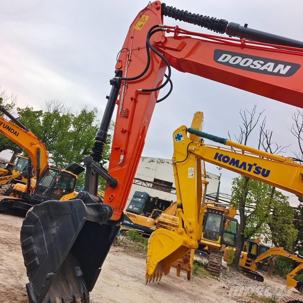 Doosan DX 225 LC Koparki gąsienicowe