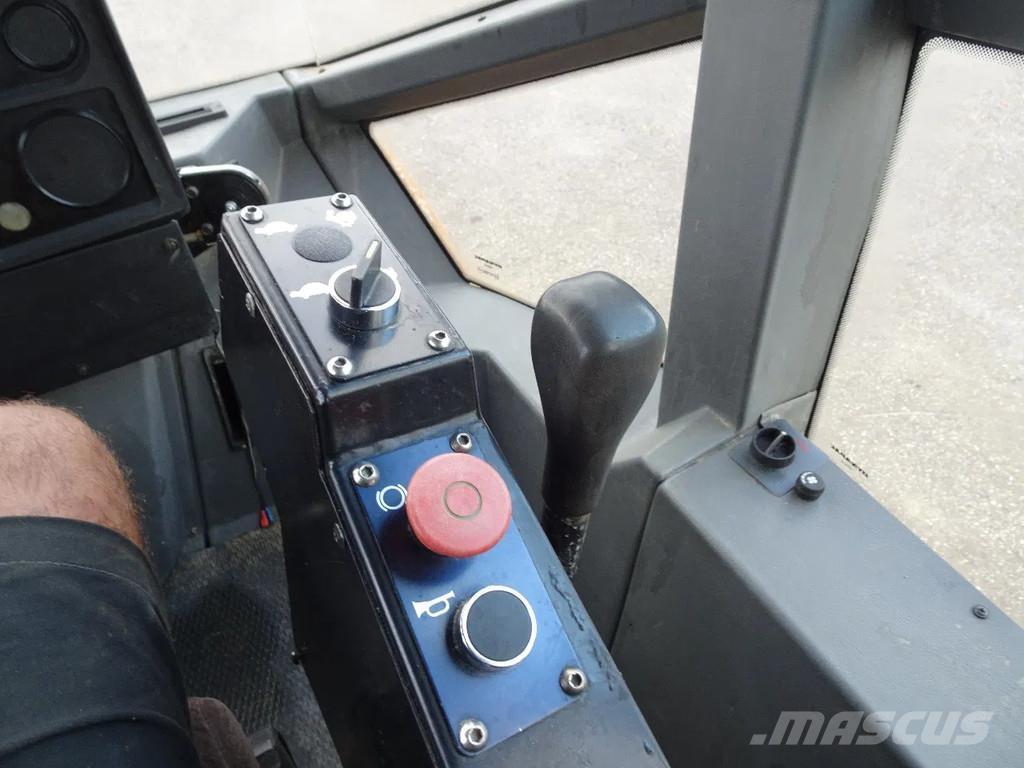 Dynapac CA152D Walce ogumione