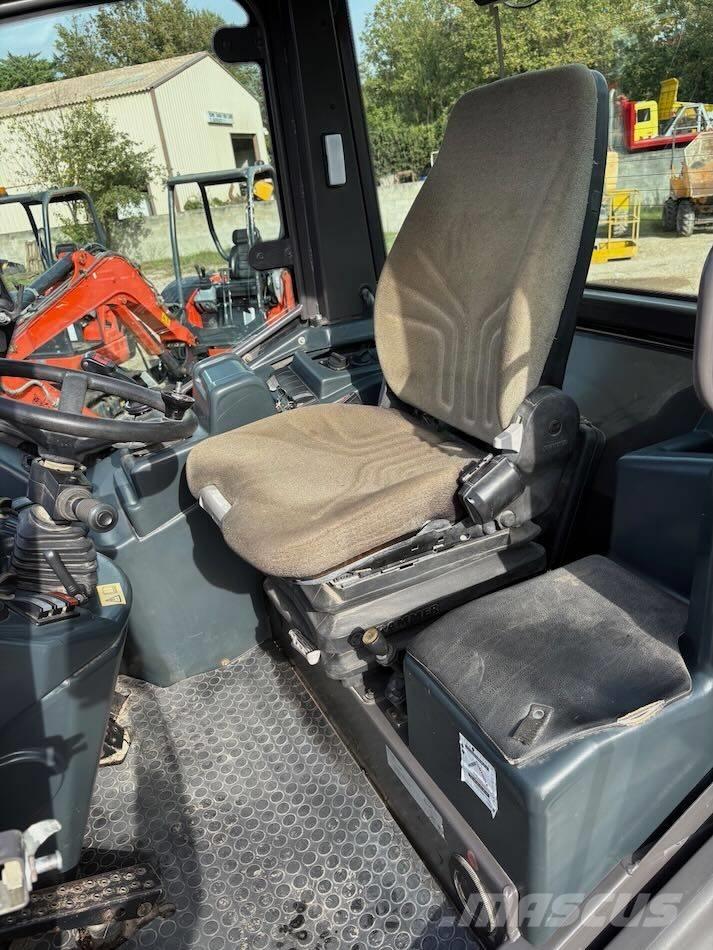 Mecalac AS 700 Ładowarki kołowe