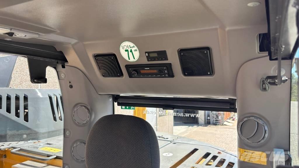 Volvo ECR 235 EL Koparki gąsienicowe