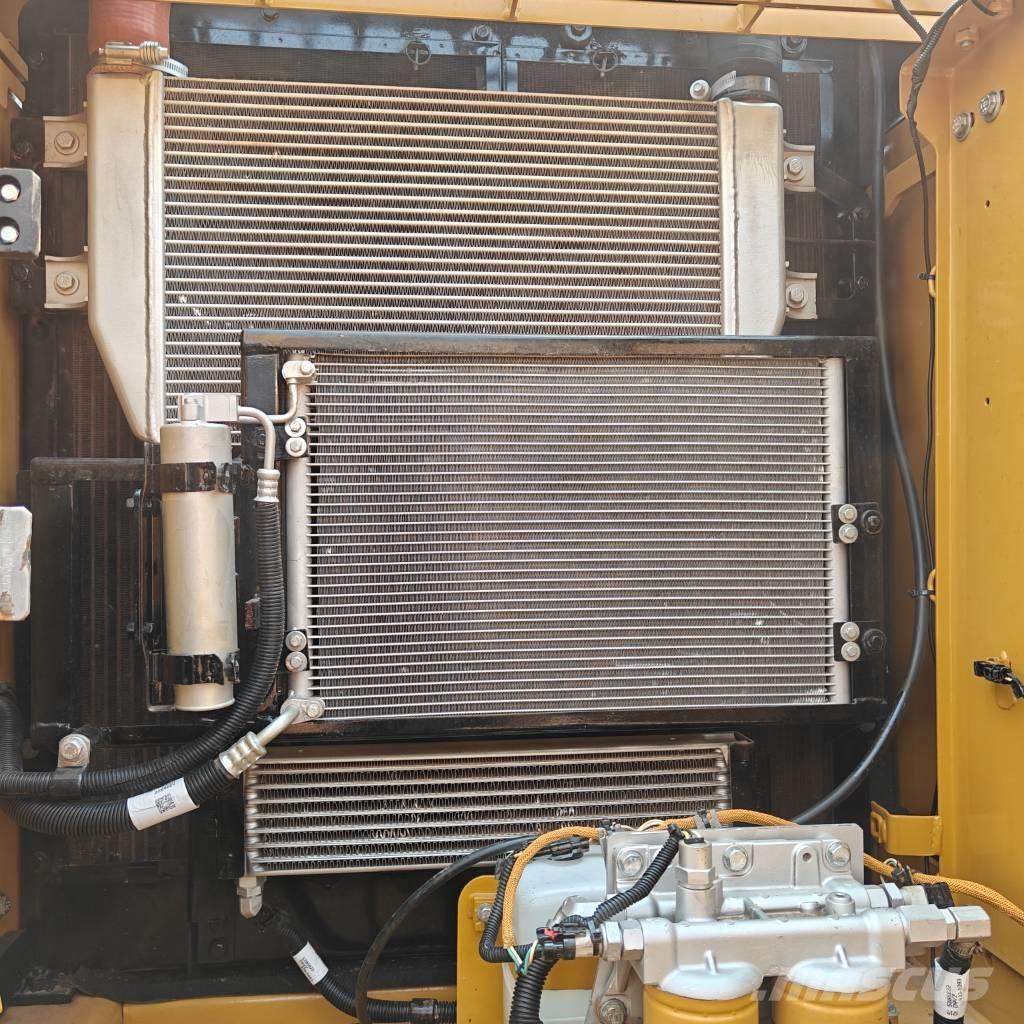 CAT 320D2L Koparki gąsienicowe