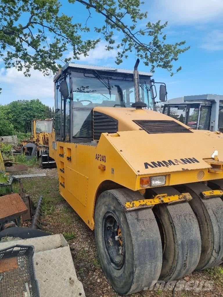 Ammann AP 240 Walce ogumione