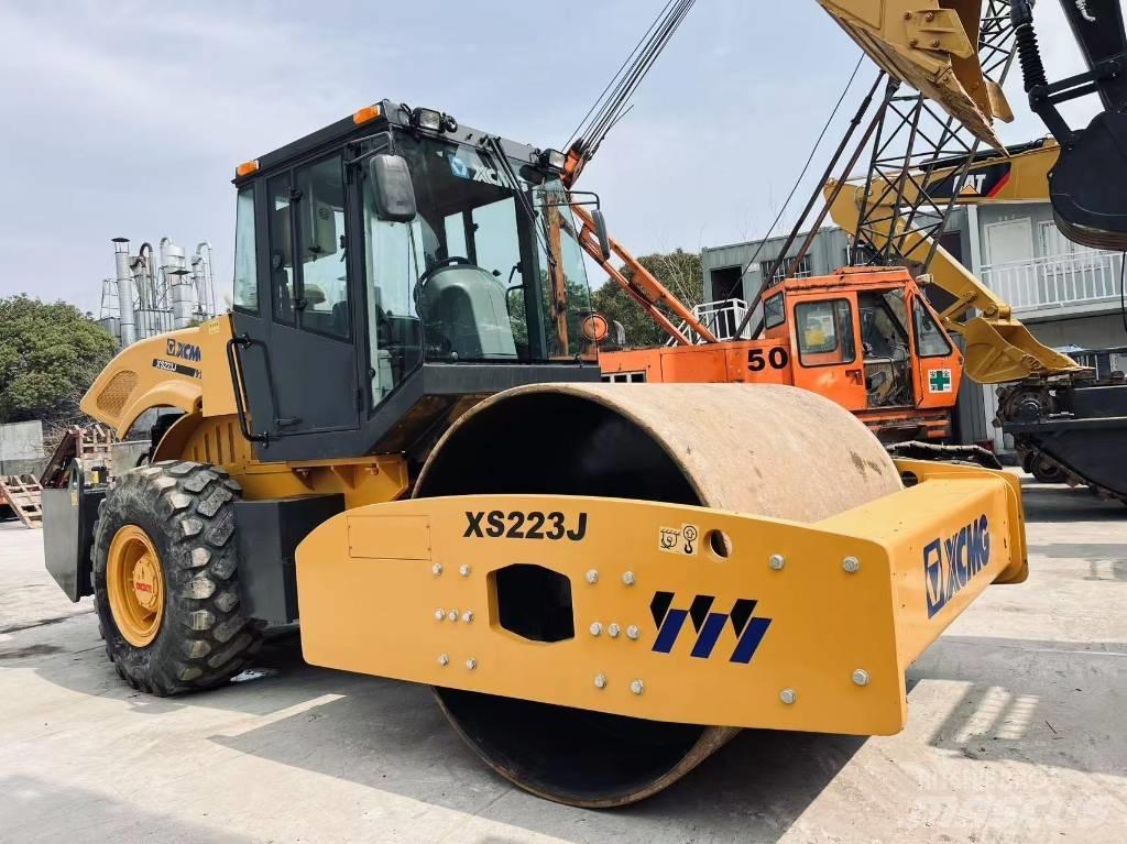 XCMG XS 223 J Walce jednobębnowe