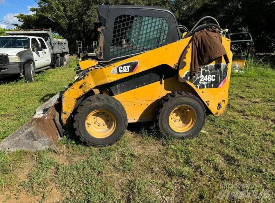 CAT 248C Ładowarki burtowe