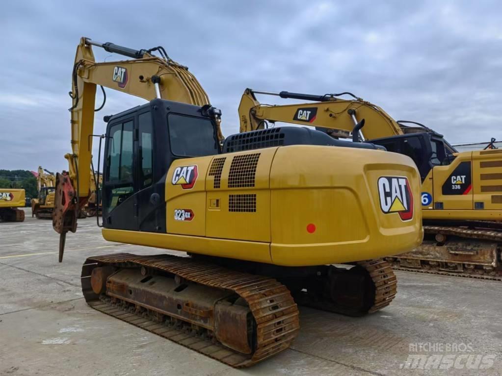 CAT CAT 323GX Koparki gąsienicowe