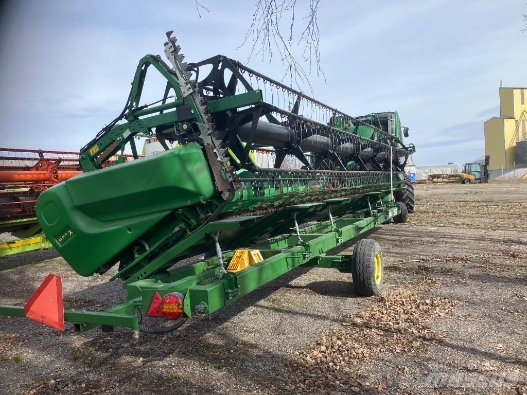 John Deere 670i Kombajny zbożowe