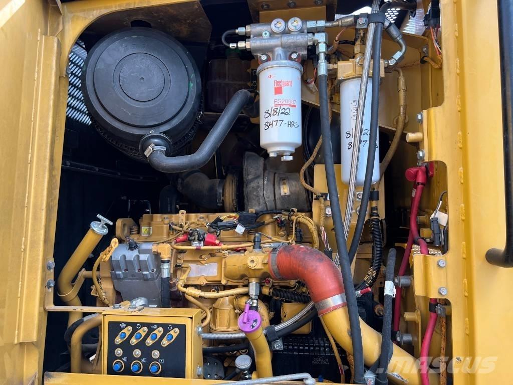 CAT 140M Równiarki