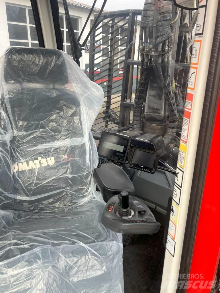 Komatsu 845 Forwardery