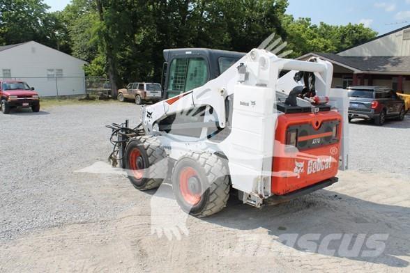 Bobcat A770 Ładowarki burtowe
