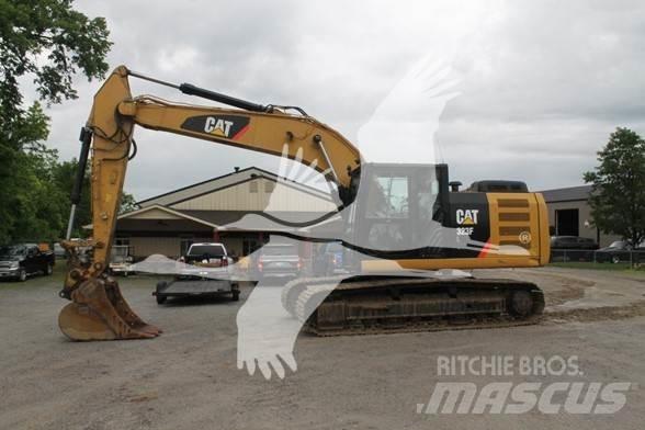 CAT 323FL Koparki gąsienicowe