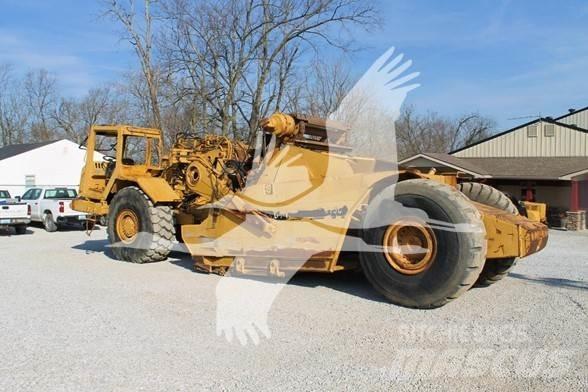 CAT 615C II Skrobaki