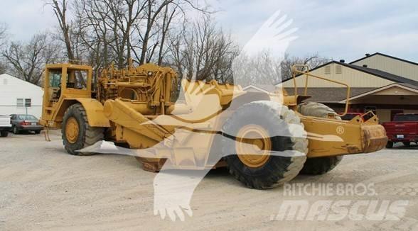 CAT 621F Skrobaki