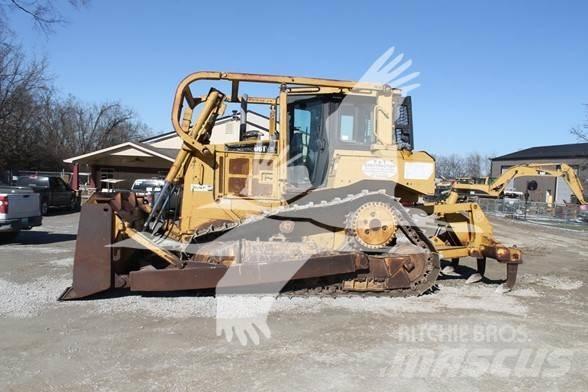CAT D6T XL Spycharki gąsienicowe