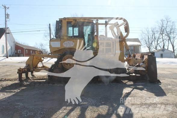 CAT D6T XL Spycharki gąsienicowe