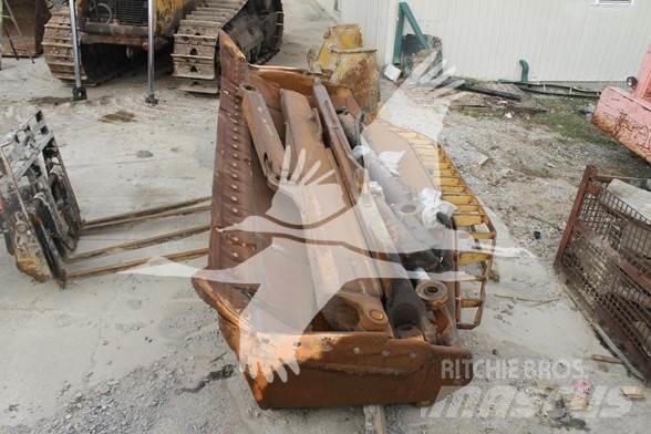 CAT D8R Spycharki gąsienicowe