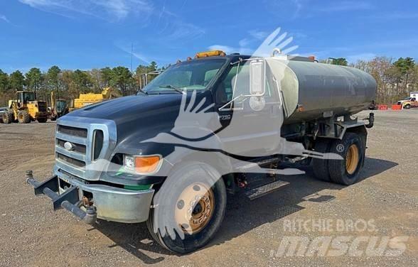 Ford F750 SD Cysterna