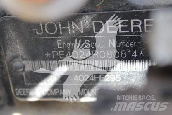 John Deere  Silniki
