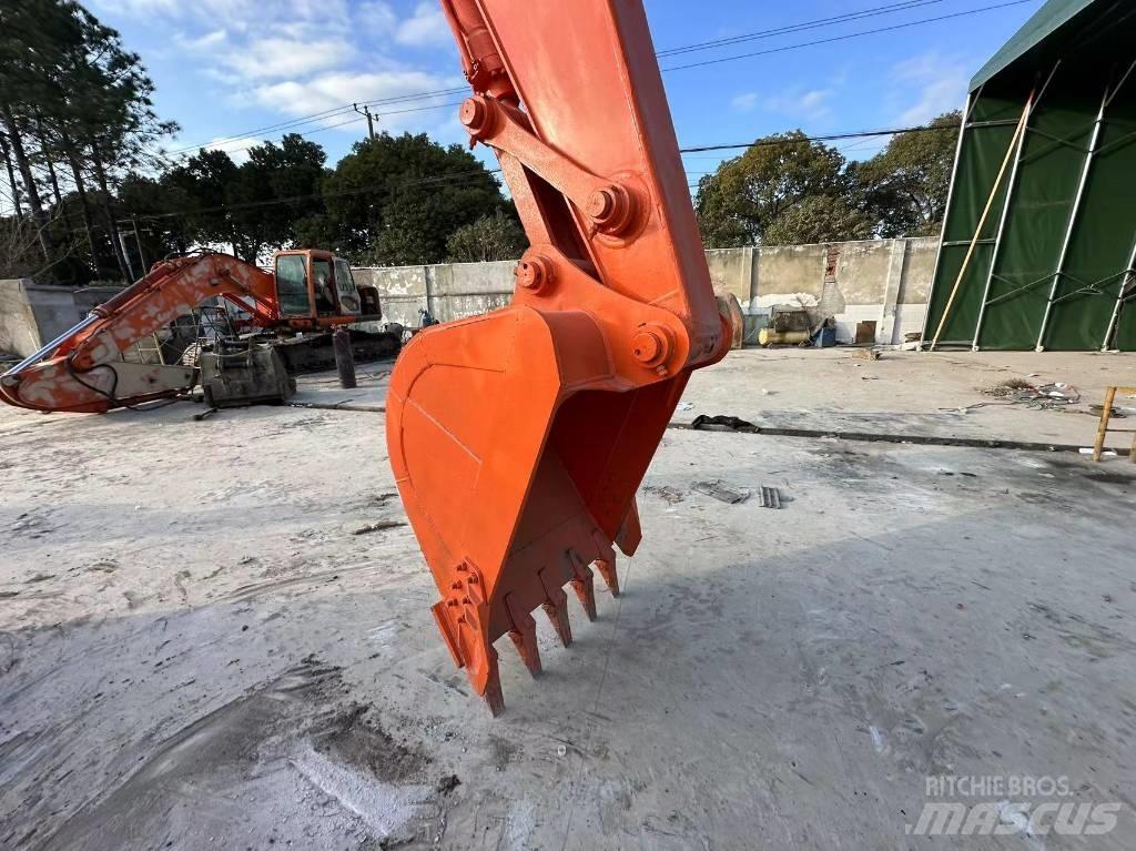 Hitachi ZX 200 Minikoparki
